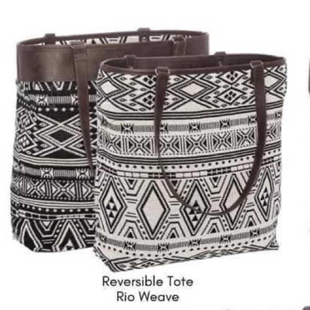 Thirty-One Reversible Tote in Rio Weave